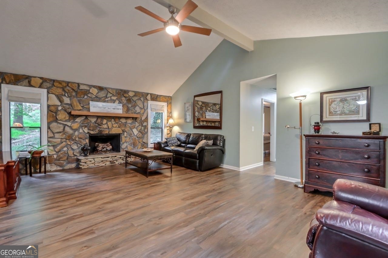 428 Riverlake Court Woodstock GA 30188