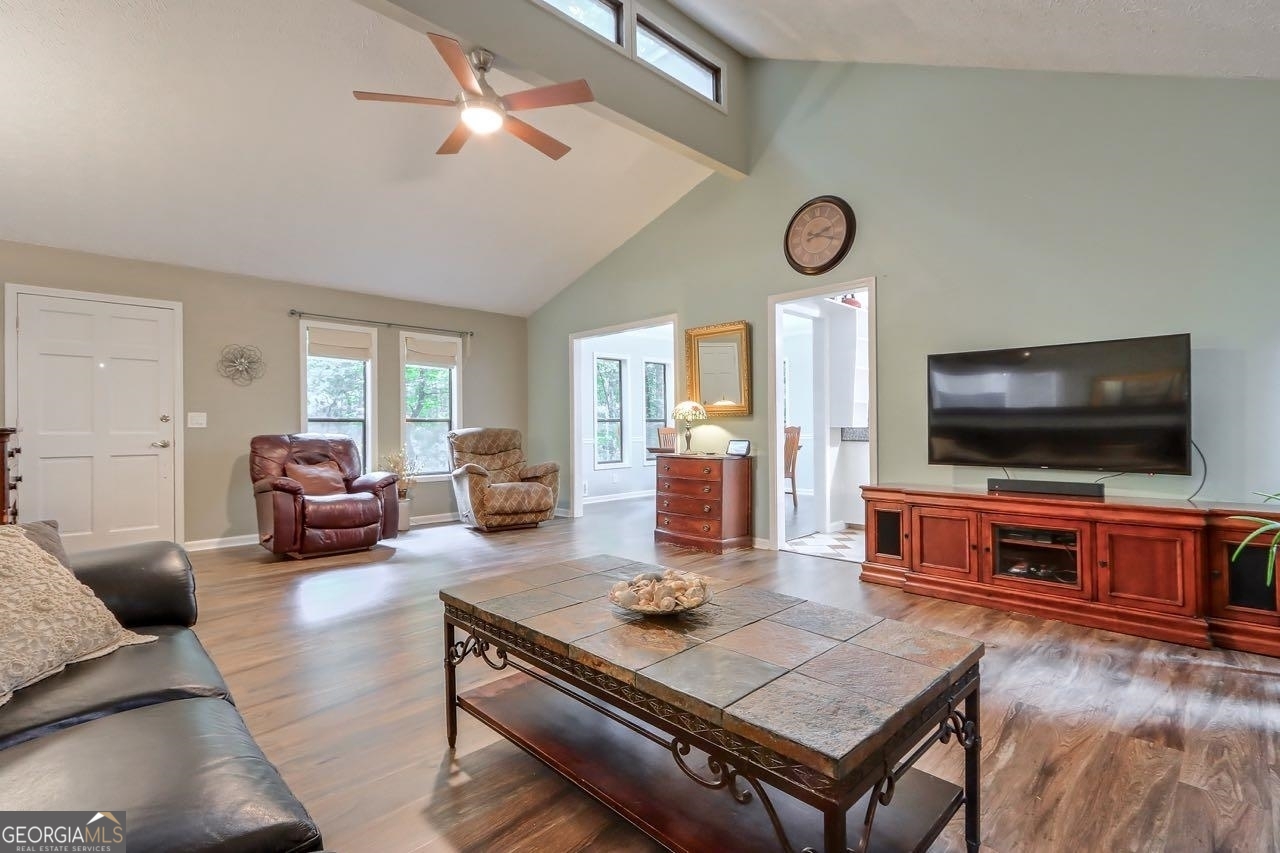428 Riverlake Court Woodstock GA 30188