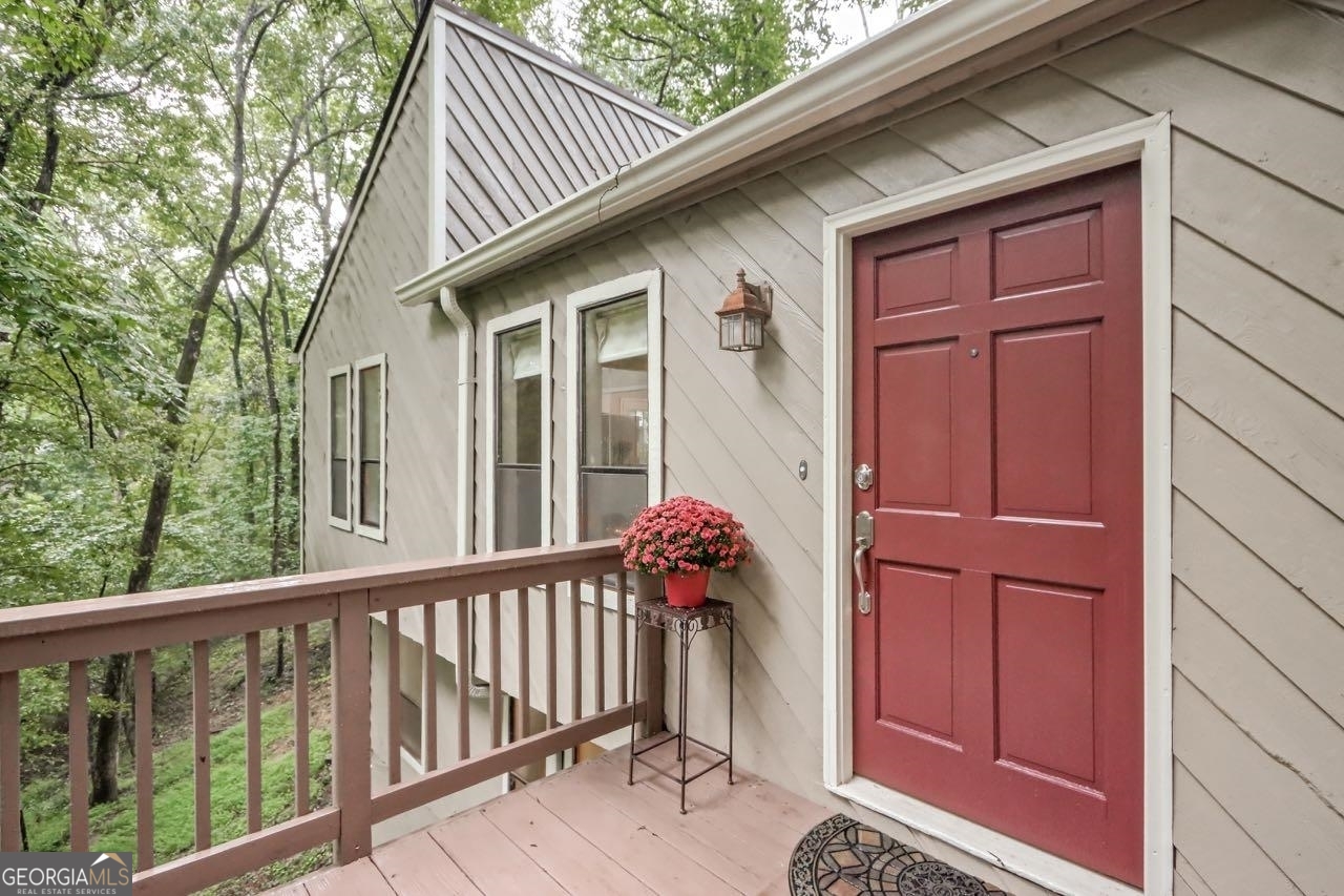 428 Riverlake Court Woodstock GA 30188