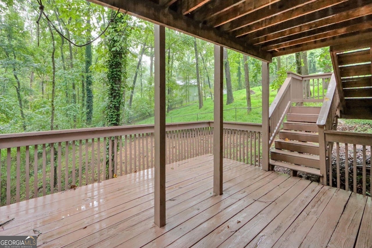 428 Riverlake Court Woodstock GA 30188