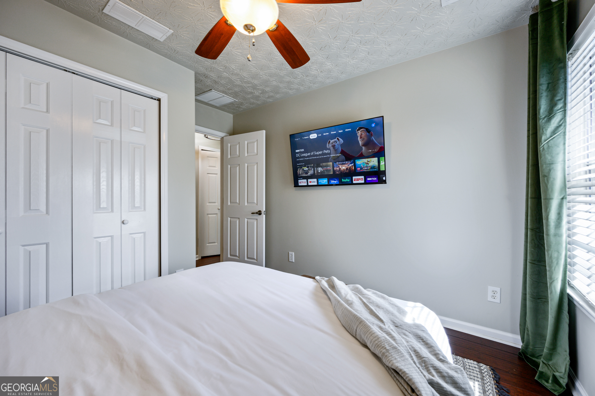 1431 Bay Overlook Drive Woodstock GA 30188