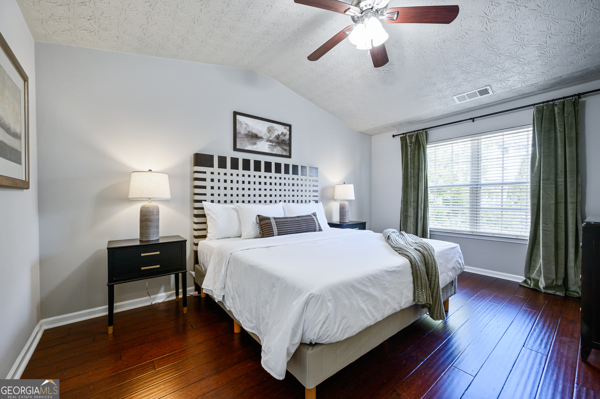 1431 Bay Overlook Drive Woodstock GA 30188
