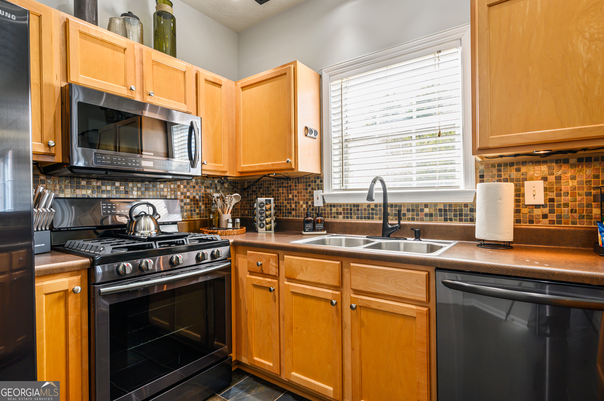 1431 Bay Overlook Drive Woodstock GA 30188