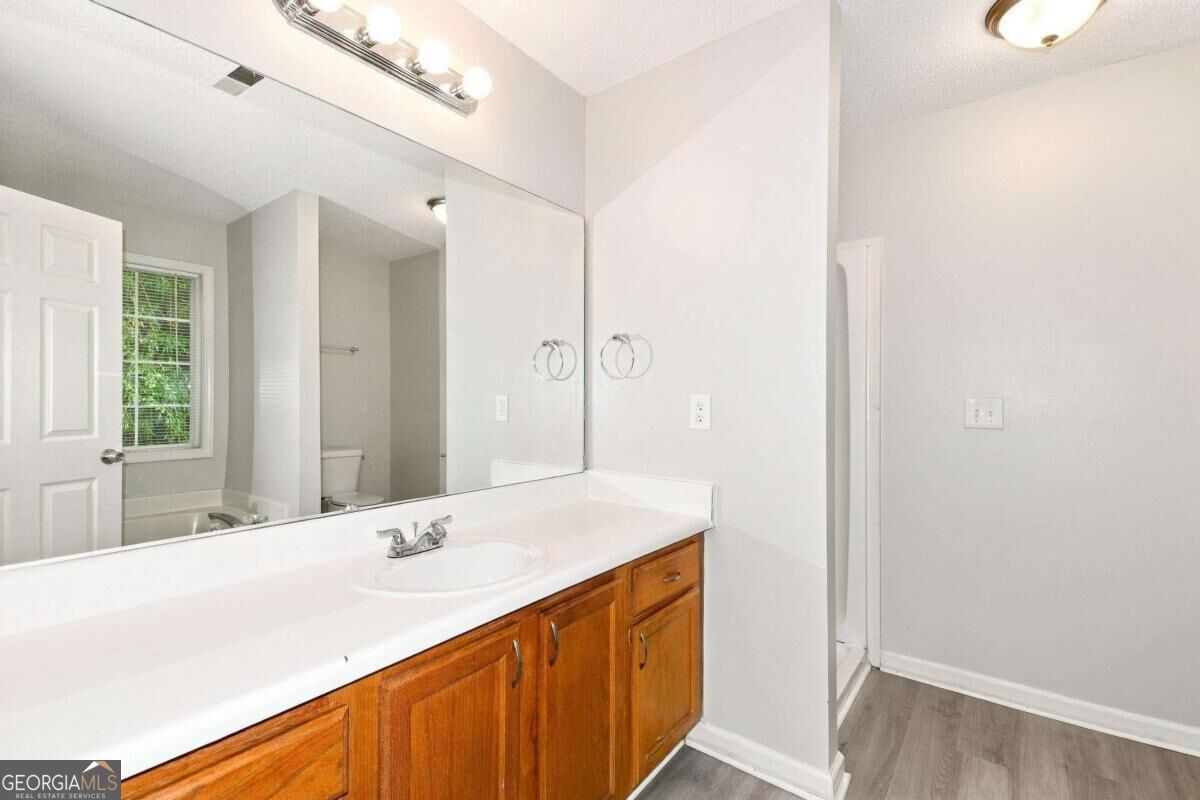 5730 Broadleaf Way Atlanta GA 30349