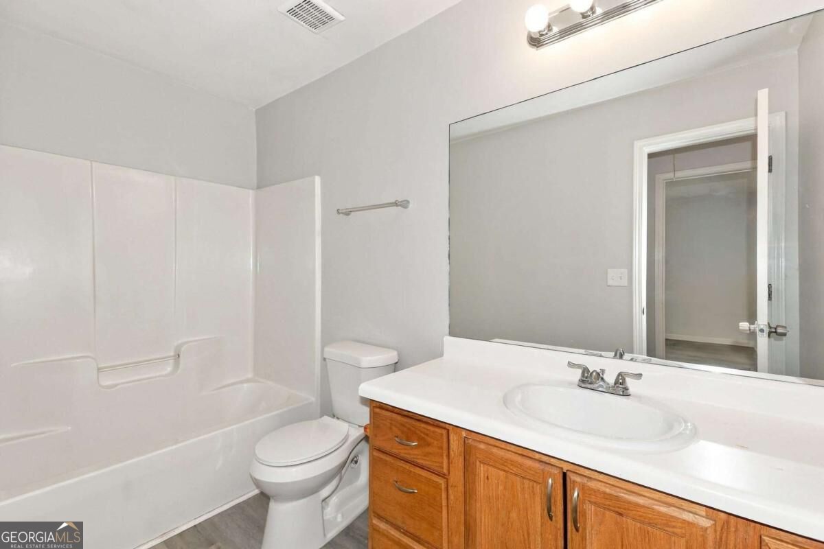 5730 Broadleaf Way Atlanta GA 30349