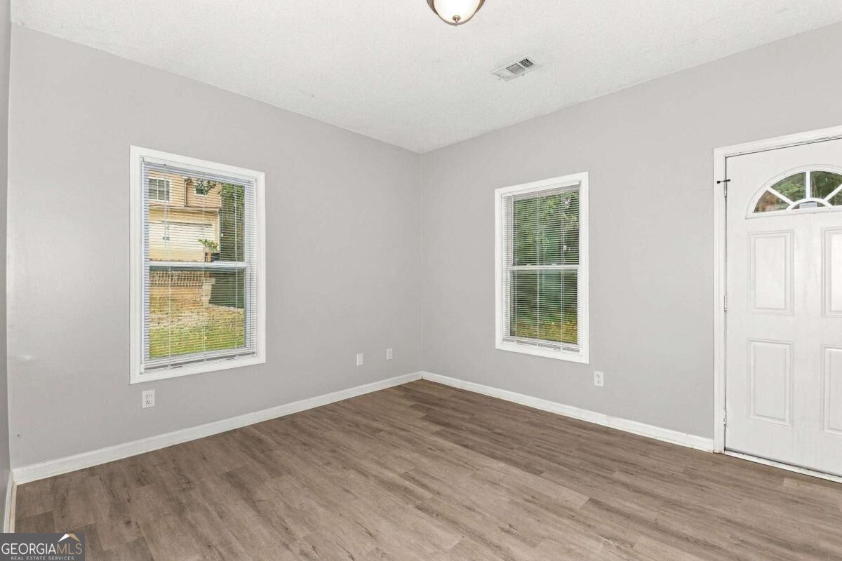 5730 Broadleaf Way Atlanta GA 30349