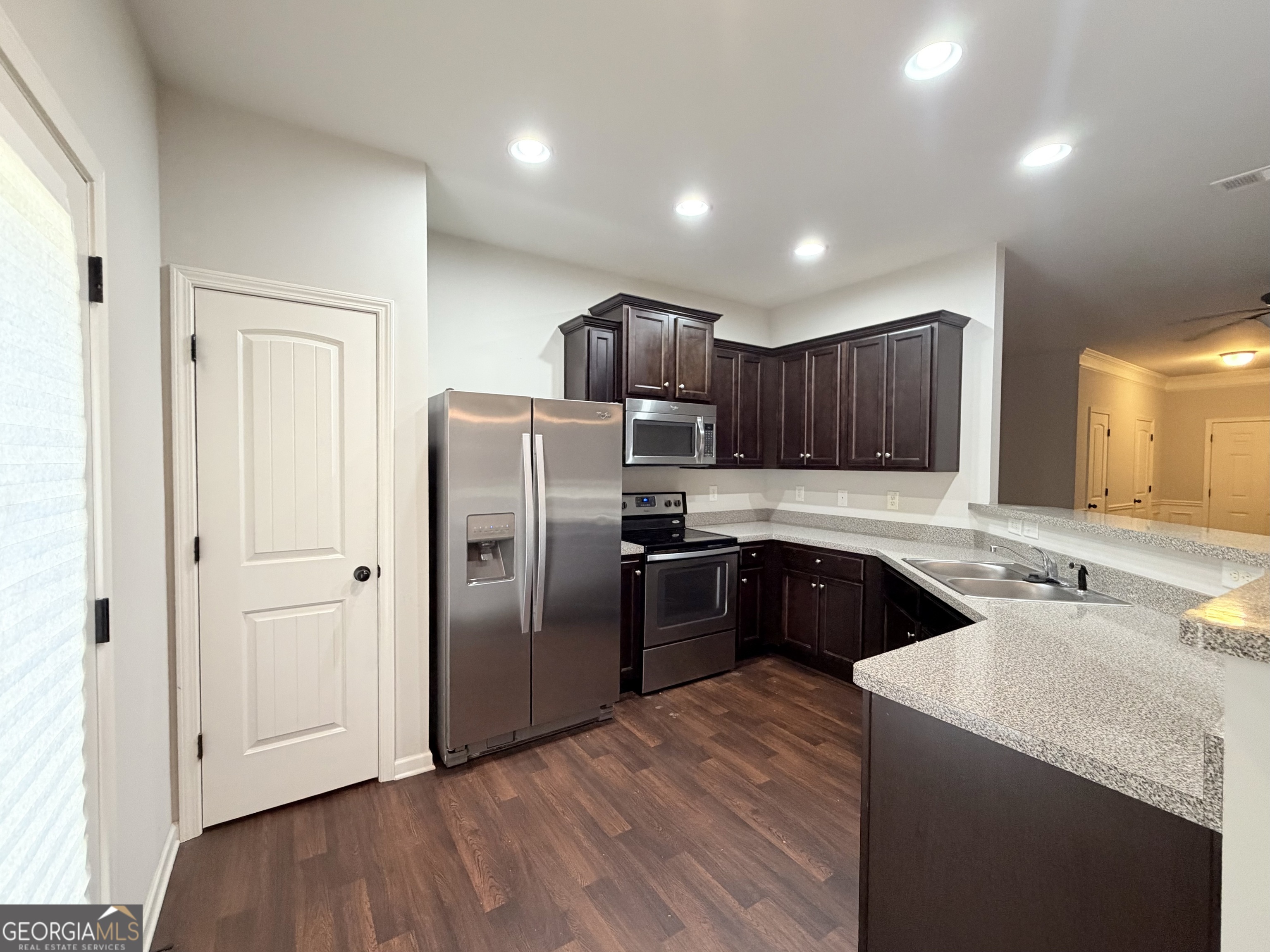 591 Oakside Place Acworth GA 30102