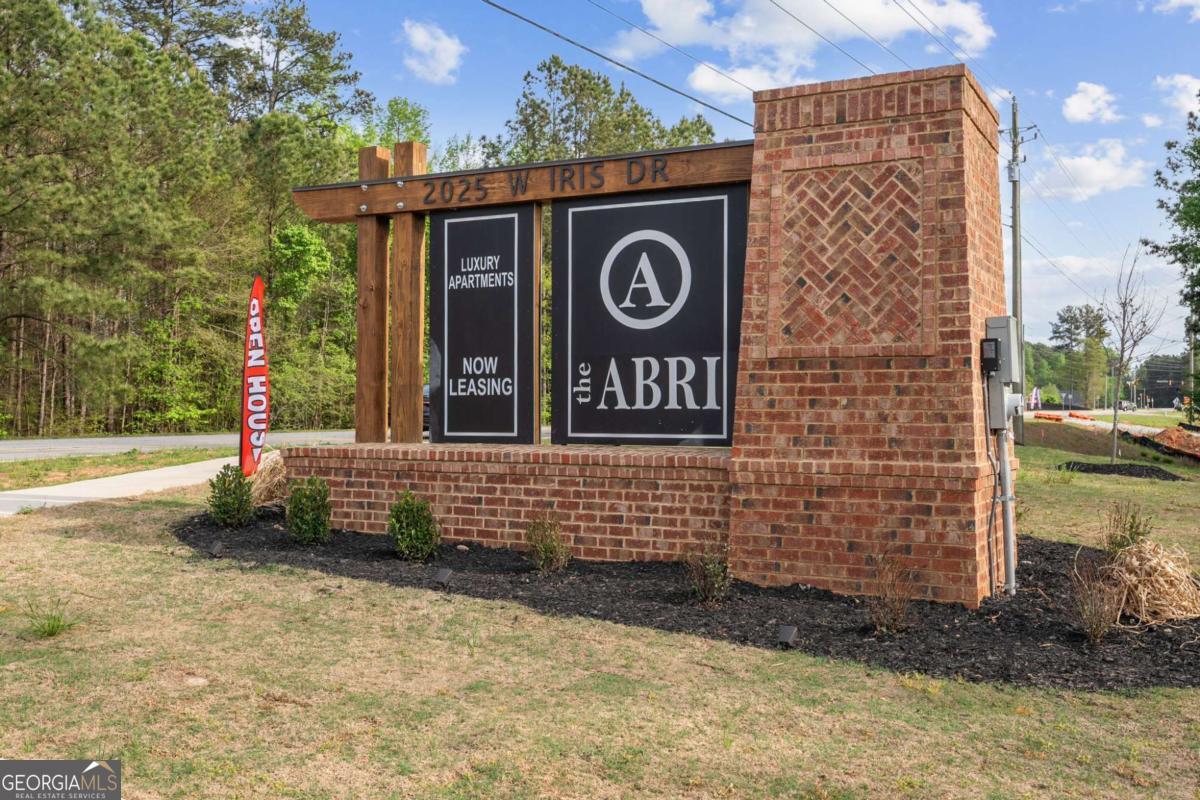 2025 W Iris Drive SE Conyers GA 30013
