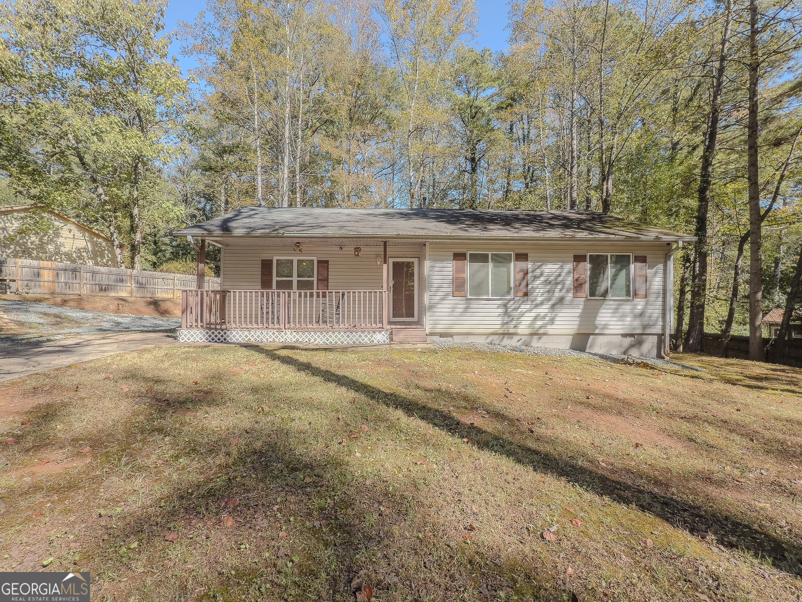 580 Pineland Circle SW Mableton GA 30126