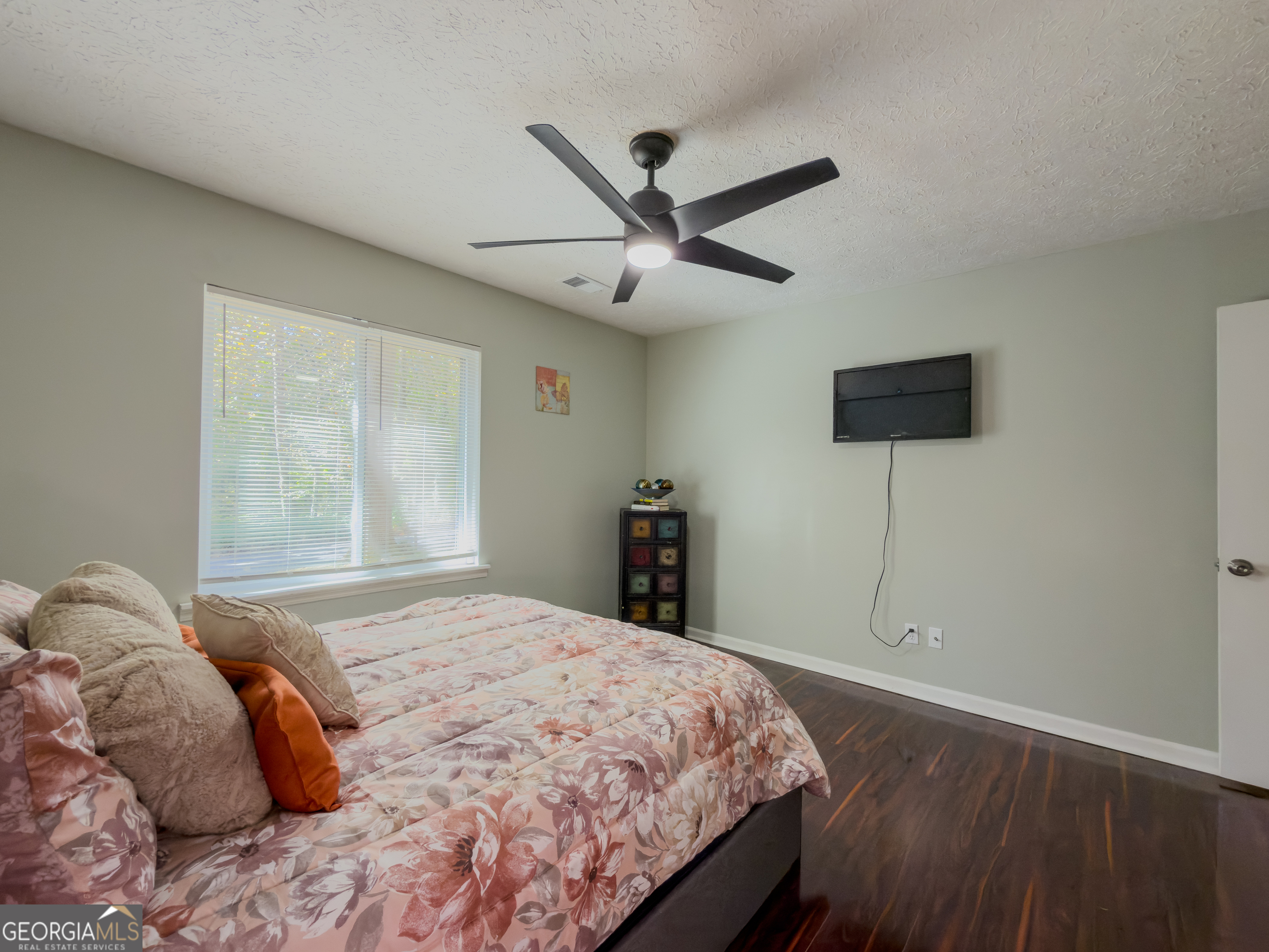 580 Pineland Circle SW Mableton GA 30126