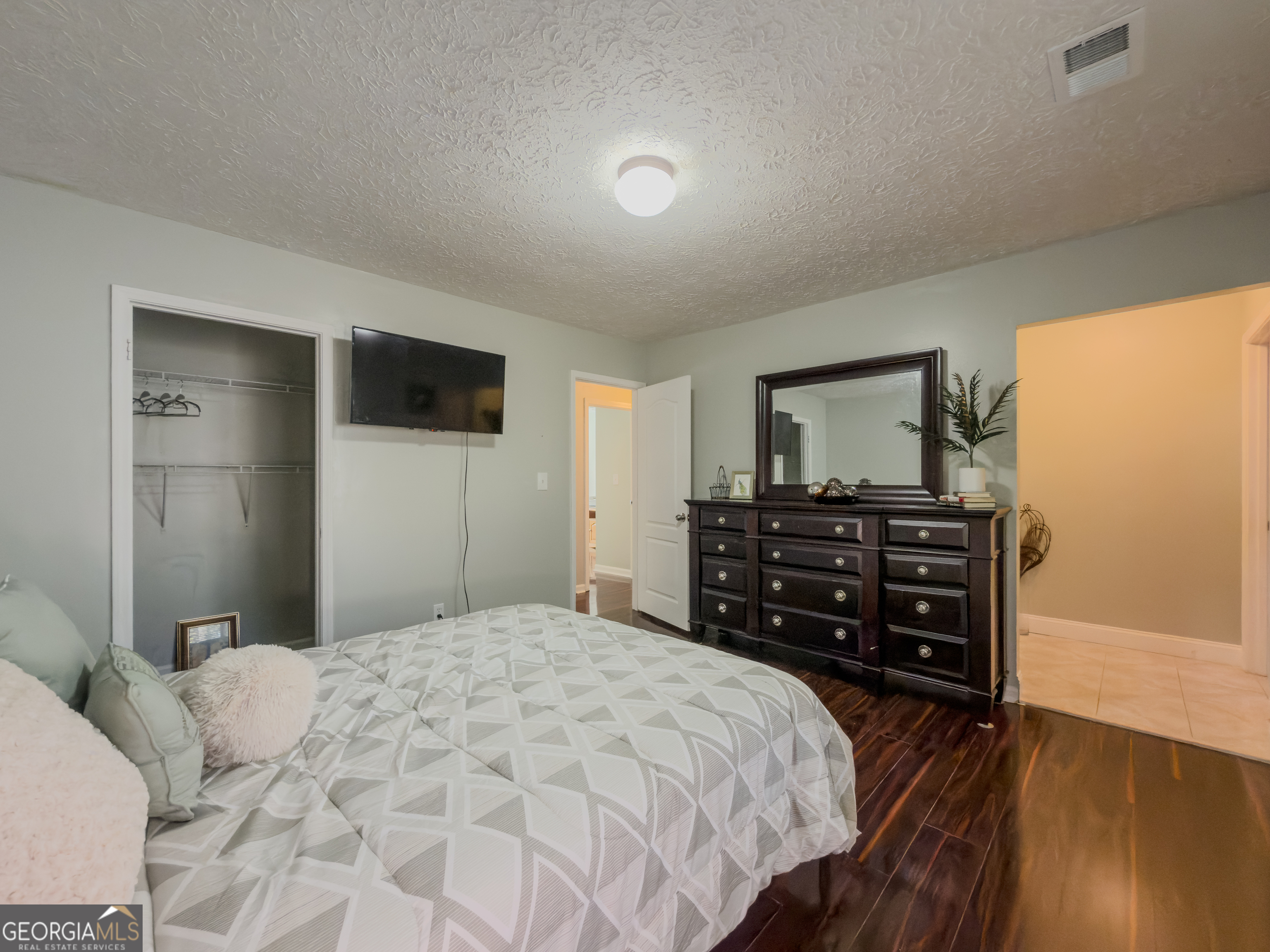 580 Pineland Circle SW Mableton GA 30126