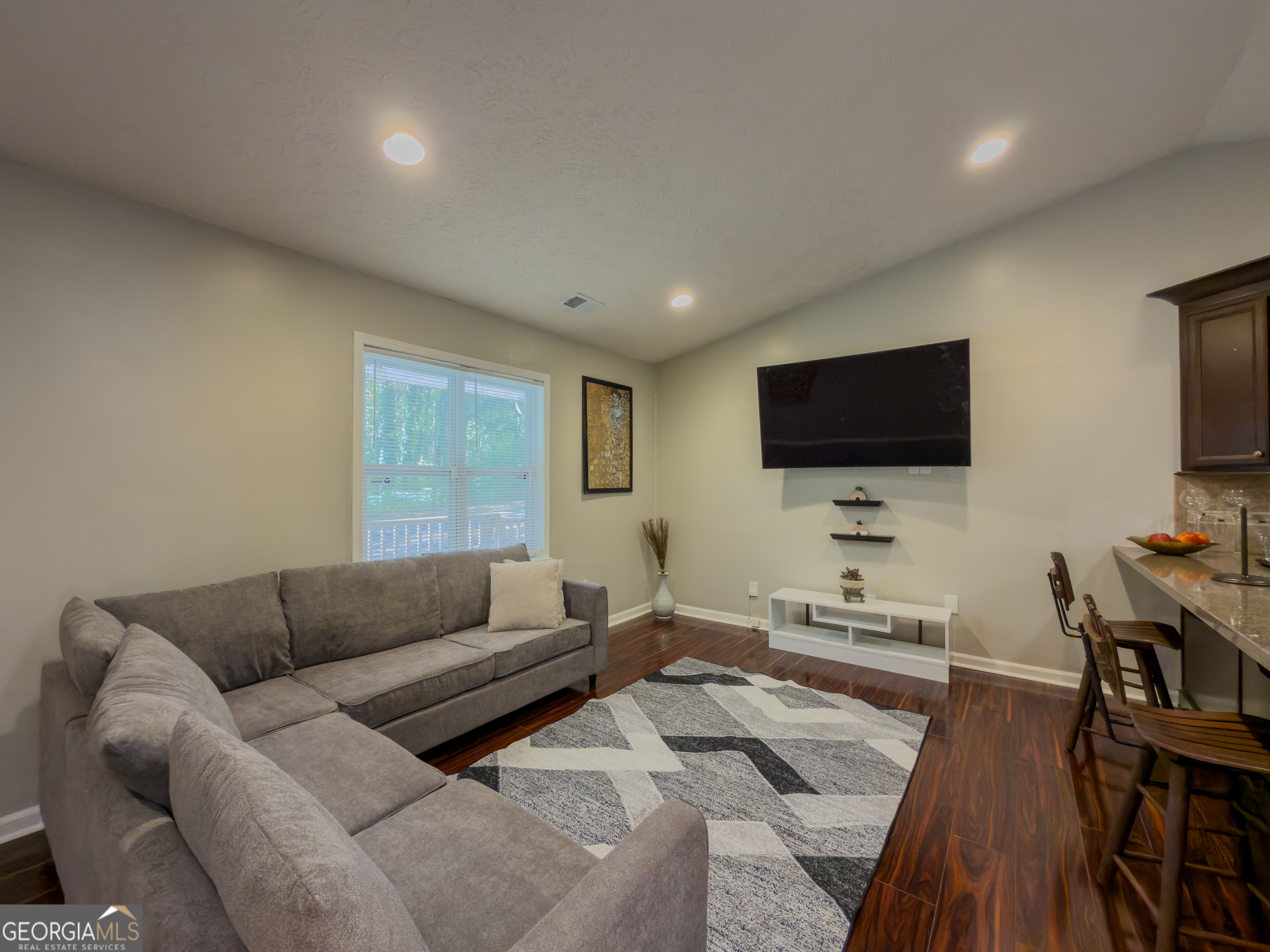 580 Pineland Circle SW Mableton GA 30126
