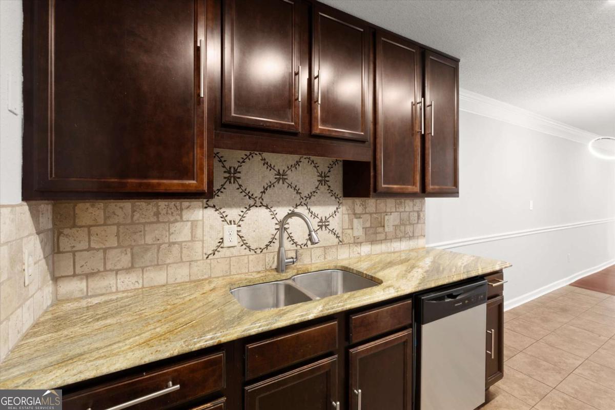 2172 Park Terrace Atlanta GA 30337