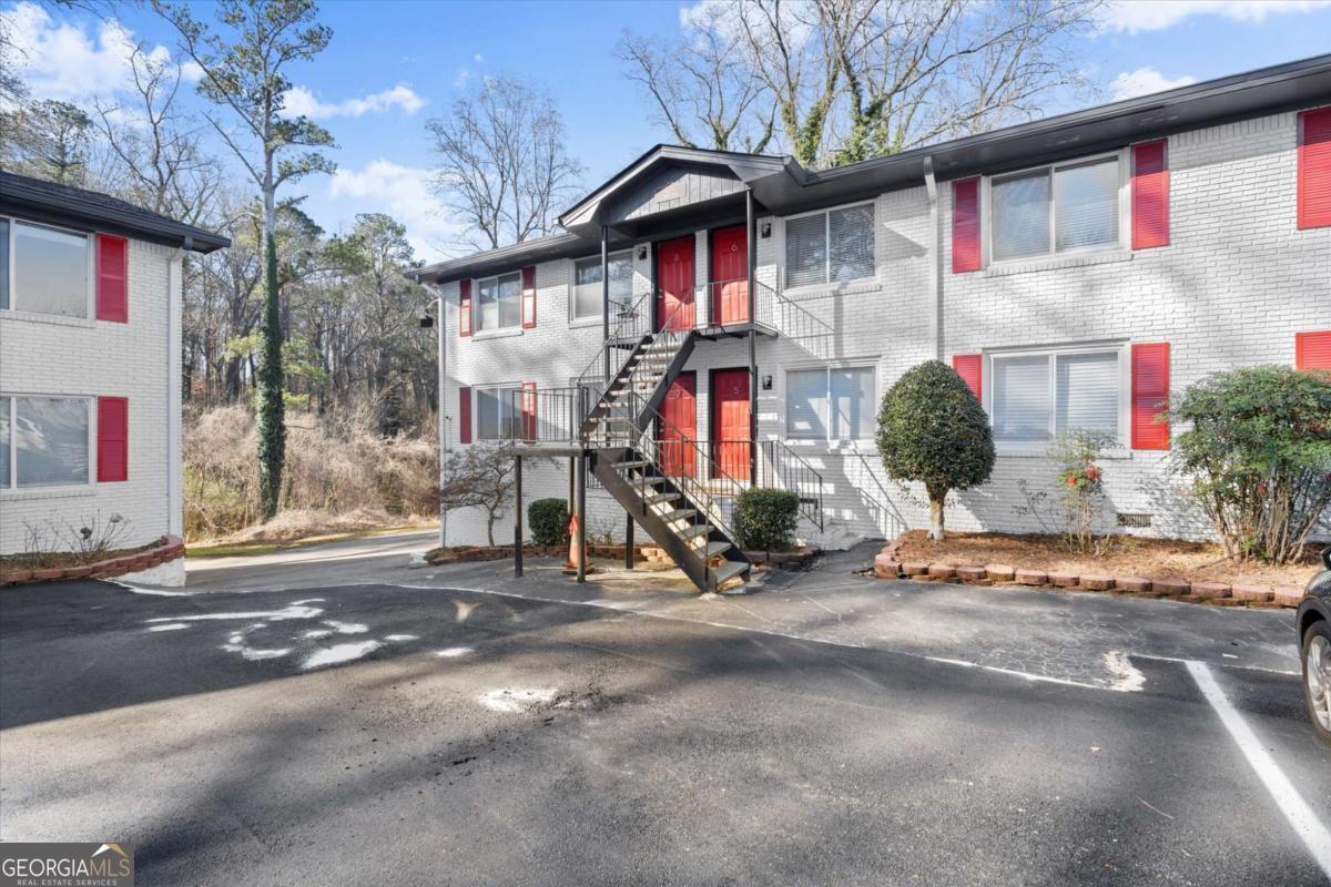 2172 Park Terrace Atlanta GA 30337