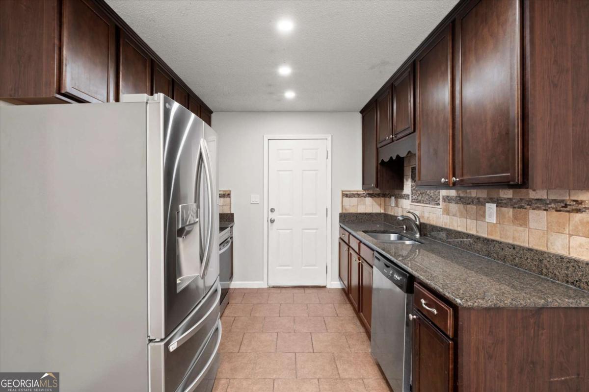 2172 Park Terrace Atlanta GA 30337