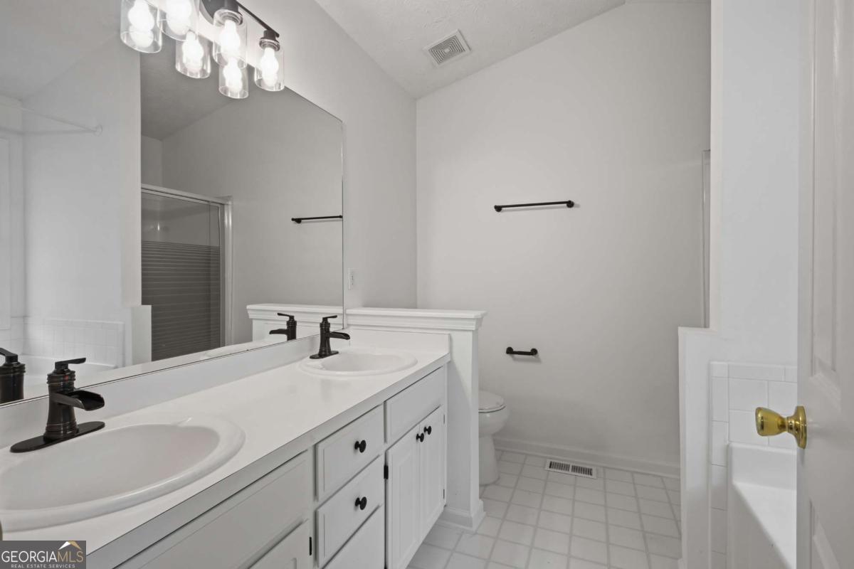 3989 Courtlin Cove NW Lilburn GA 30047
