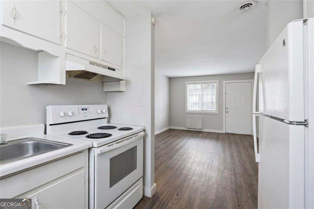 696 Hill Street Forest Park GA 30297