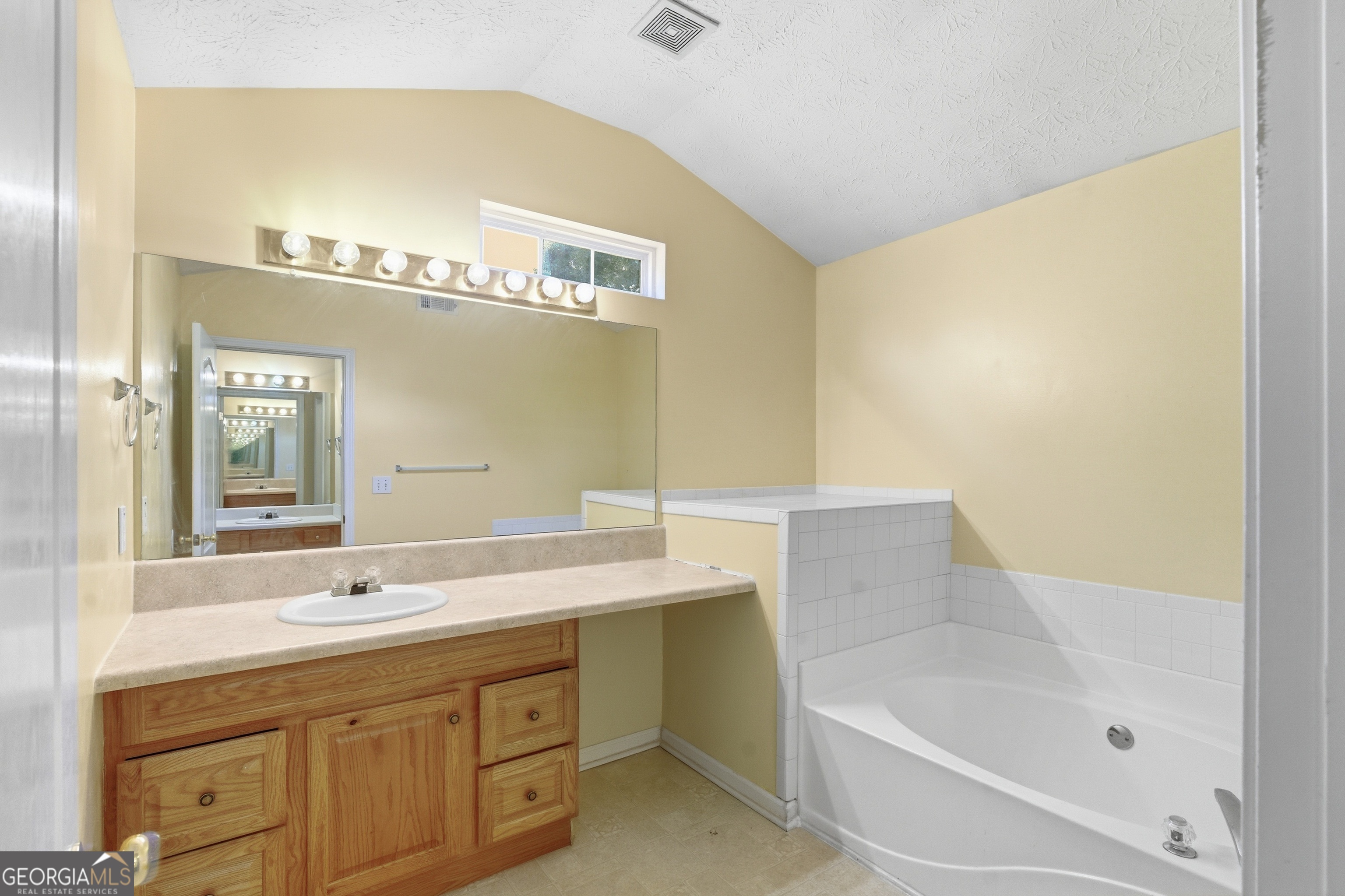 5420 Yellow Pine Drive Mcdonough GA 30252