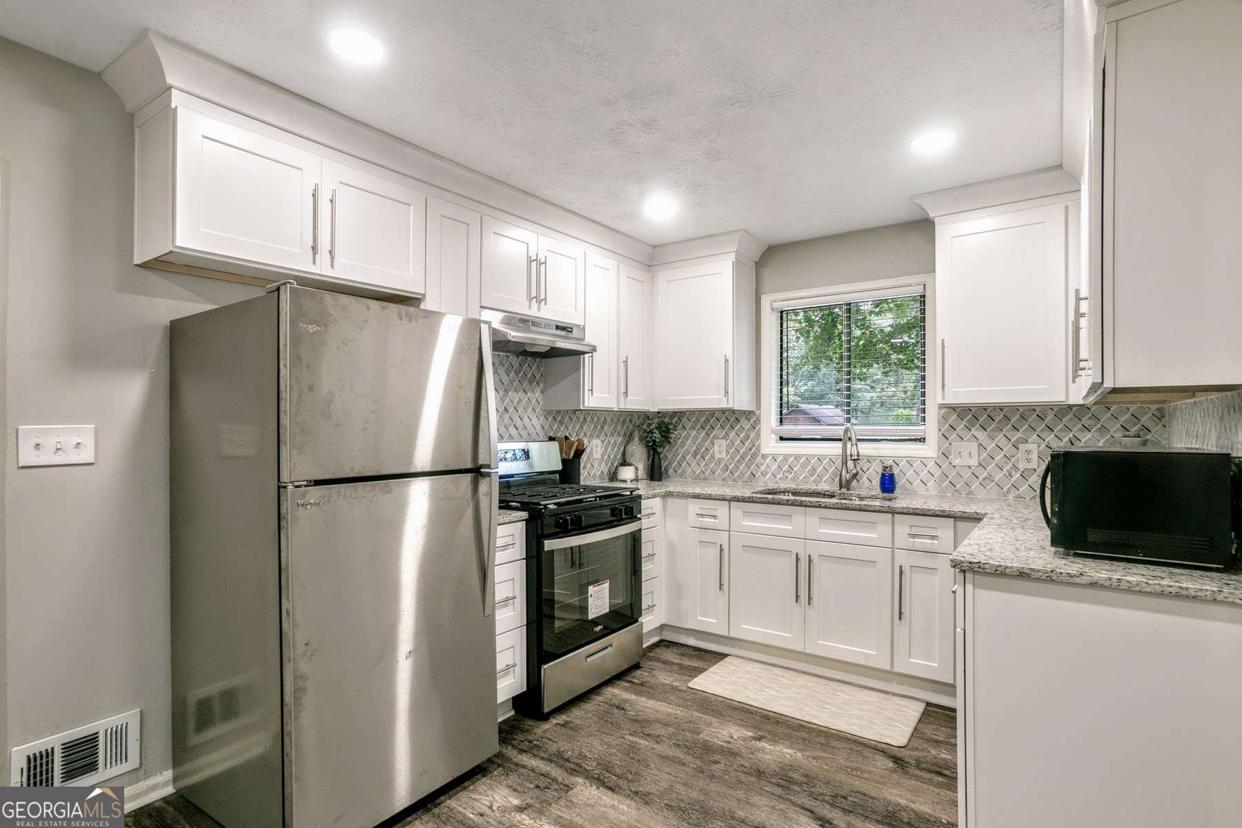 85 Wilhelmina Drive Ellenwood GA 30294