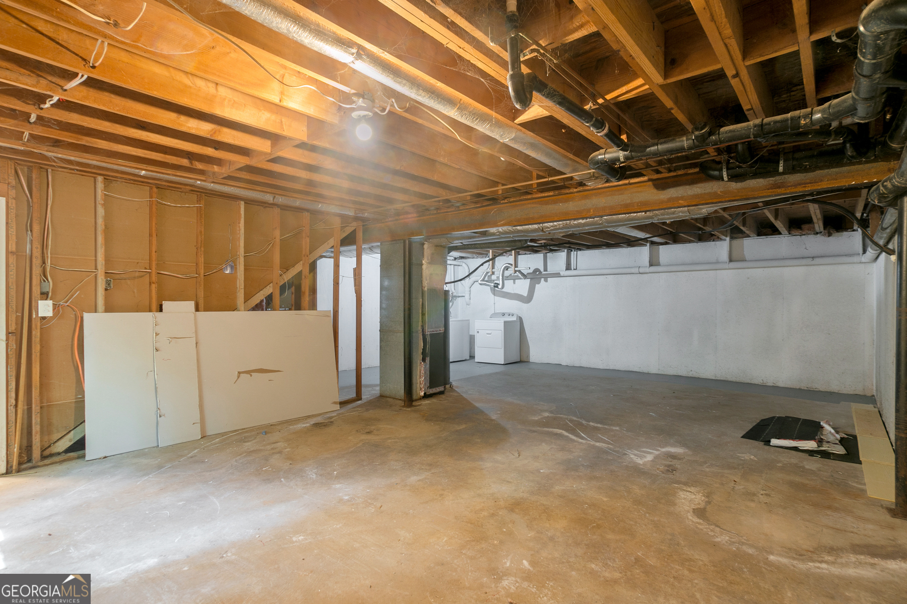 85 Wilhelmina Drive Ellenwood GA 30294