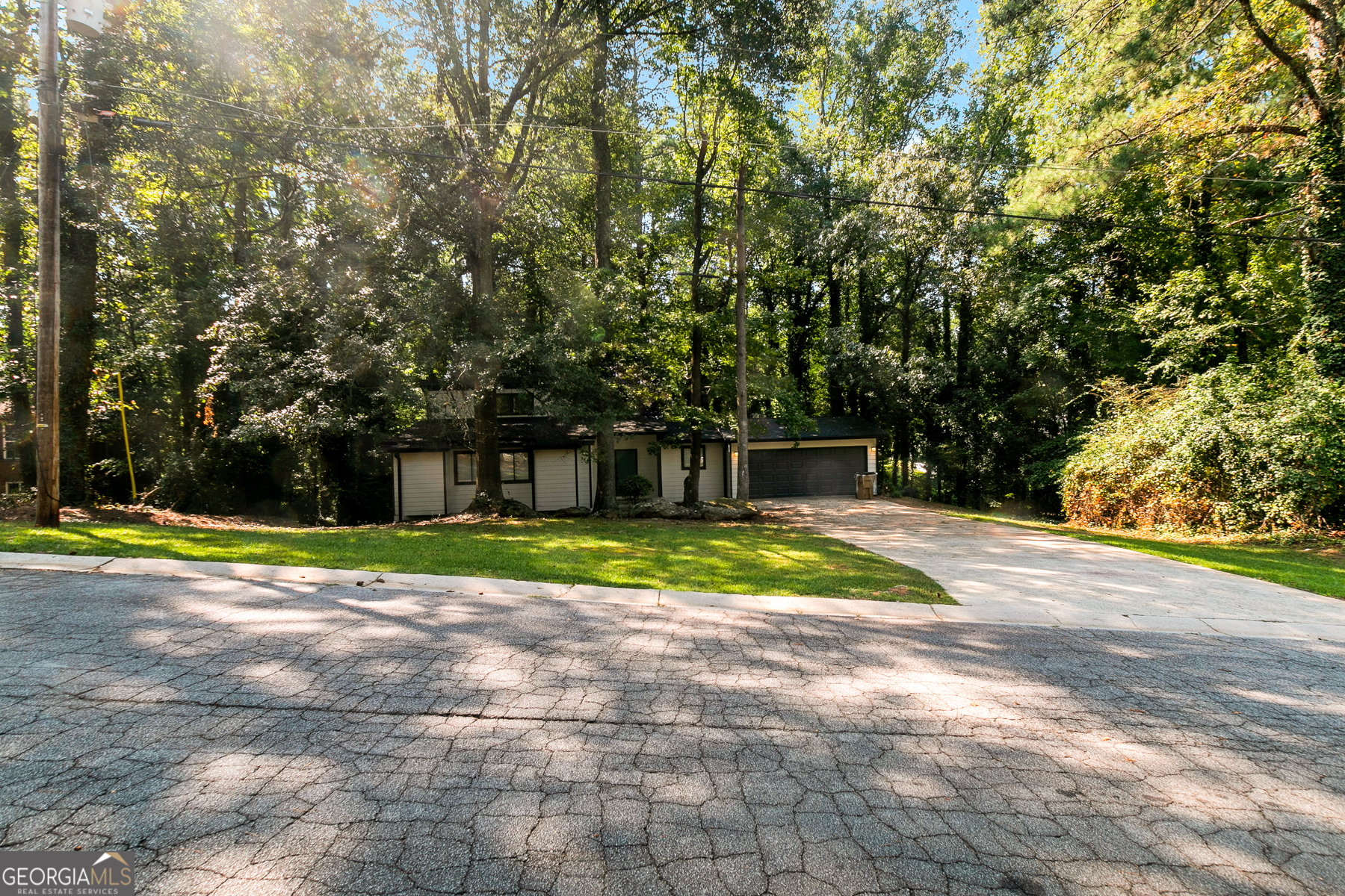 85 Wilhelmina Drive Ellenwood GA 30294