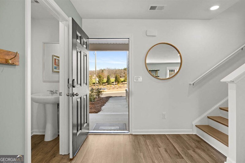 9 Charleston Court Statham GA 30666