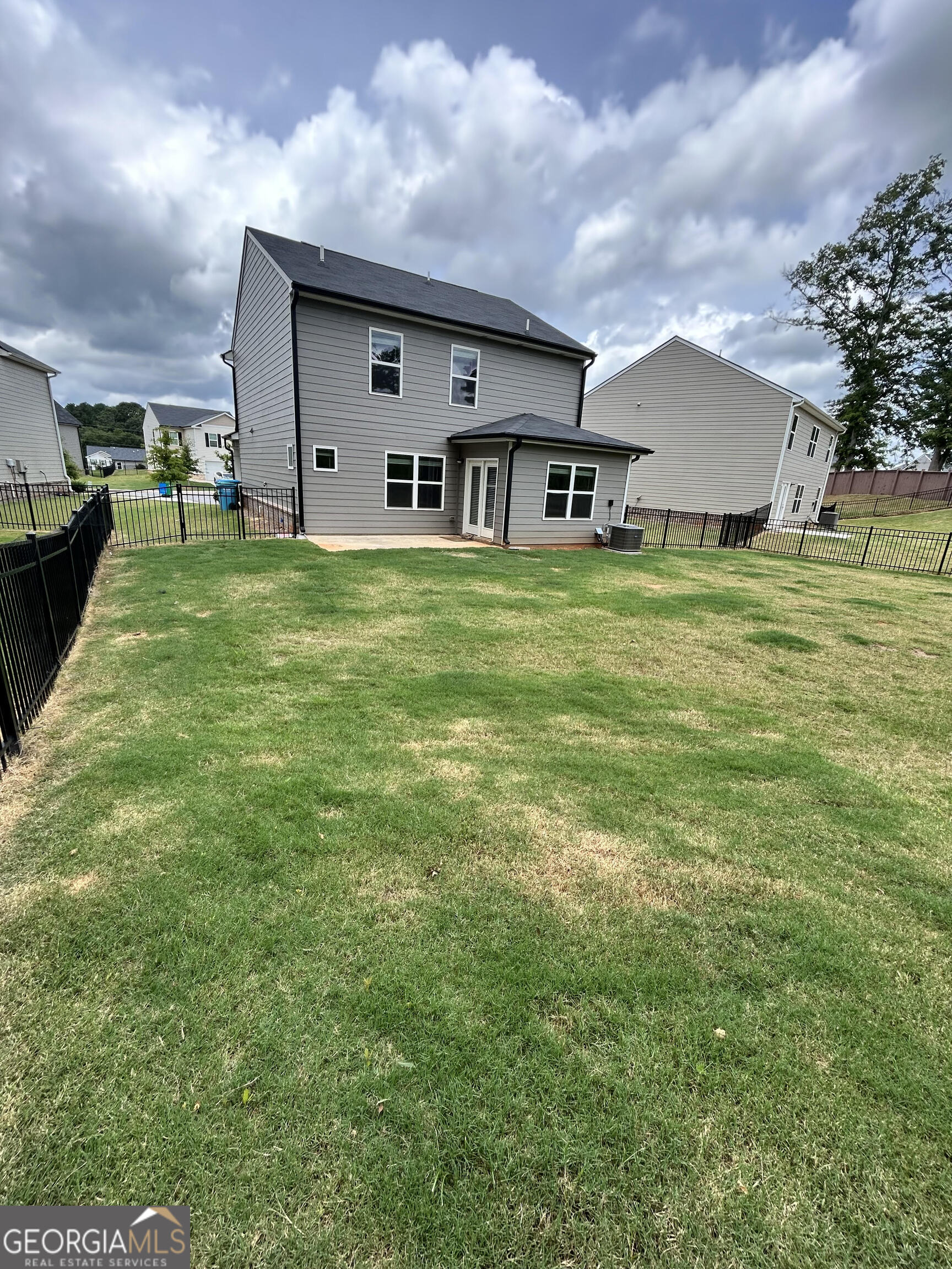 9 Charleston Court Statham GA 30666