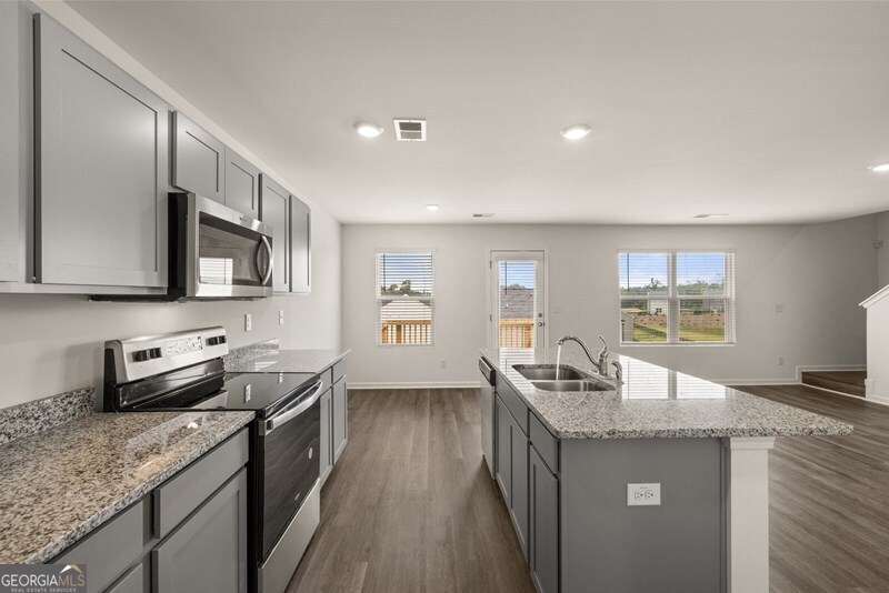 9 Charleston Court Statham GA 30666