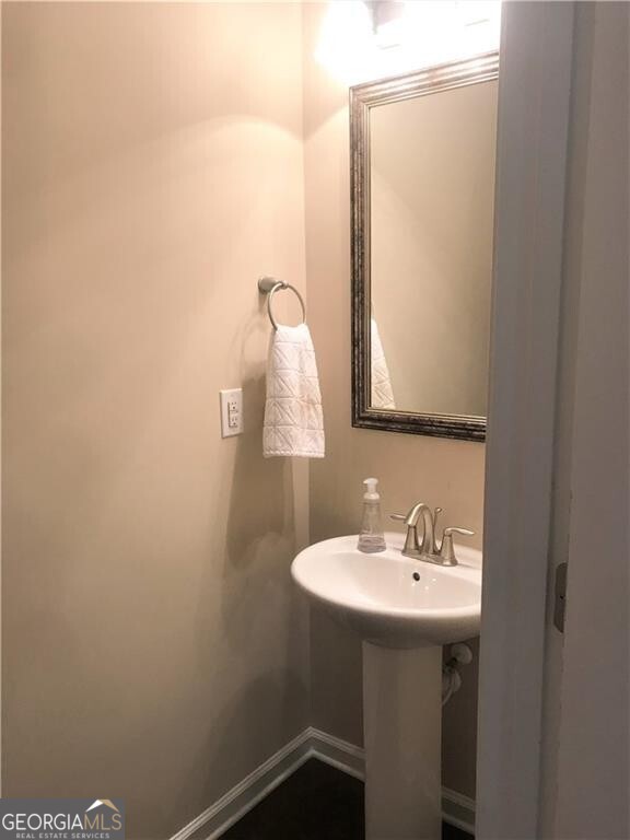 1055 Hampton Oaks Drive Alpharetta GA 30004