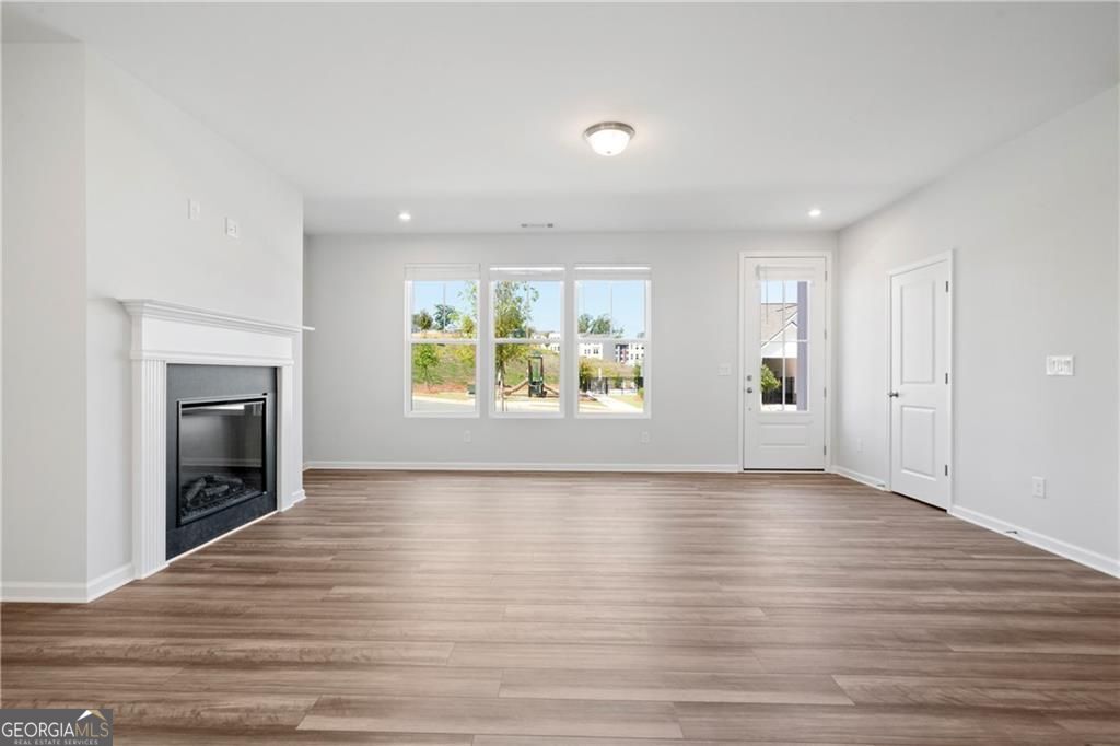 1359 Creek View Lane NW Atlanta GA 30318