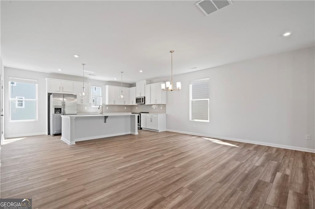 1359 Creek View Lane NW Atlanta GA 30318