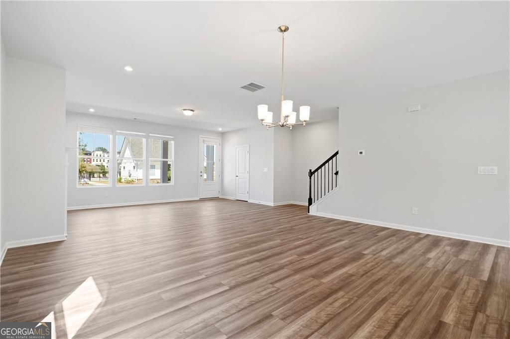 1359 Creek View Lane NW Atlanta GA 30318