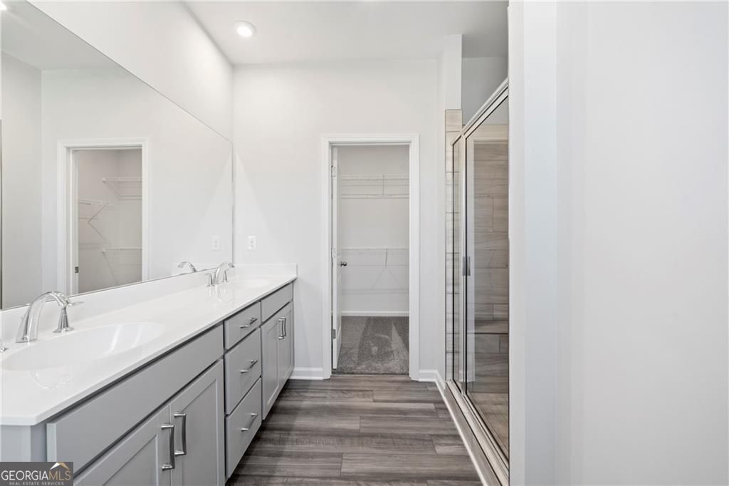 1359 Creek View Lane NW Atlanta GA 30318