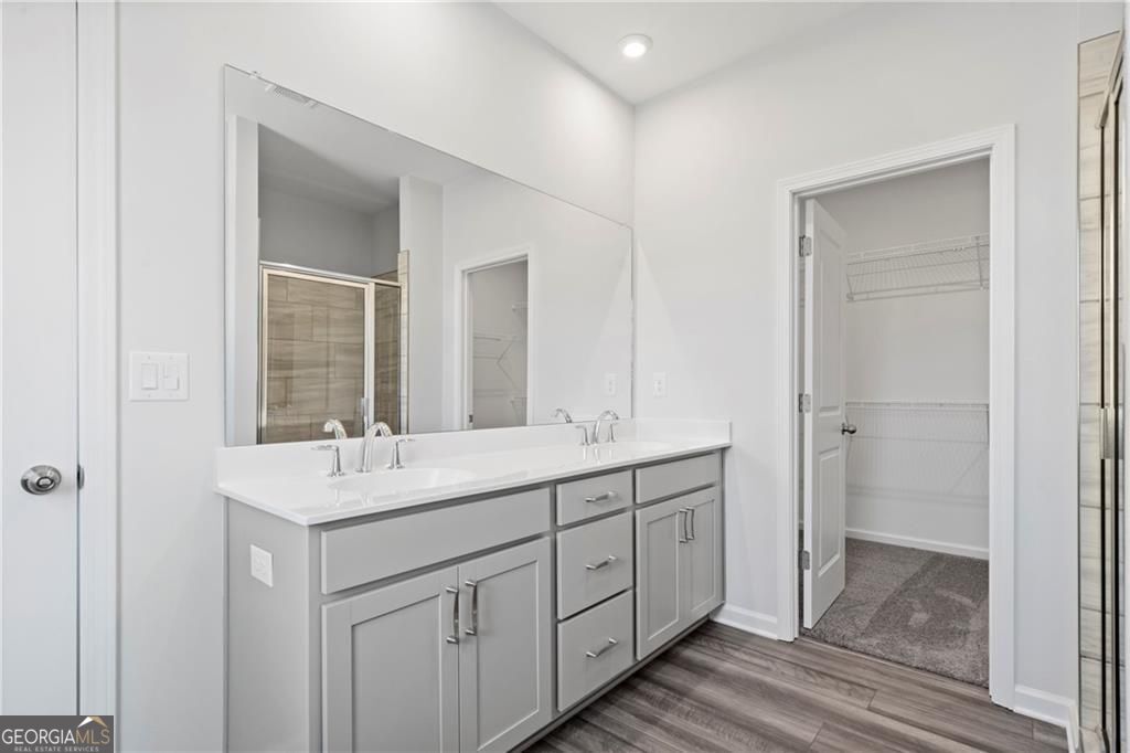 1359 Creek View Lane NW Atlanta GA 30318