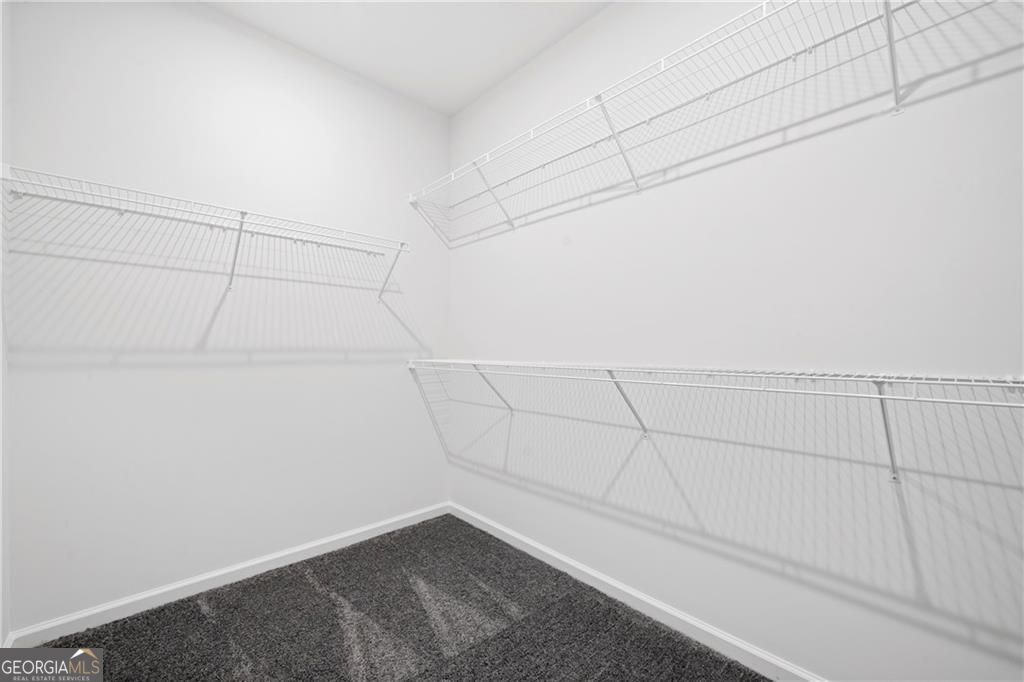 1359 Creek View Lane NW Atlanta GA 30318
