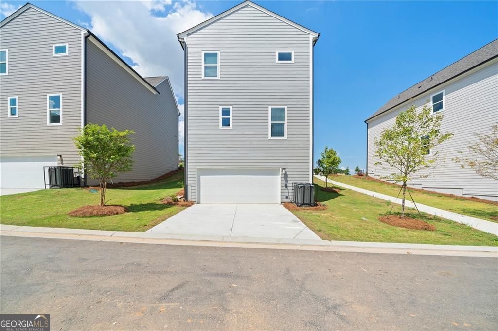 1359 Creek View Lane NW Atlanta GA 30318