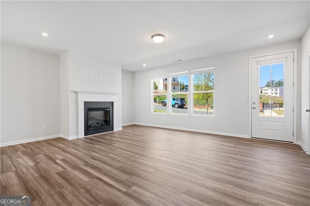 1359 Creek View Lane NW Atlanta GA 30318