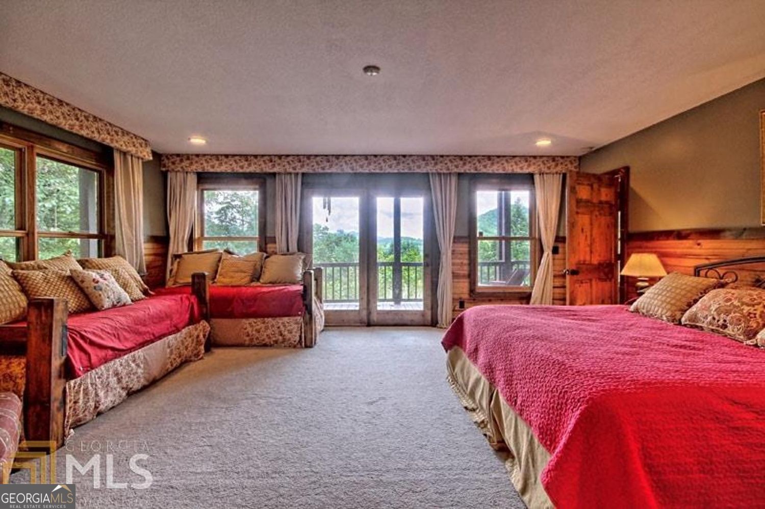 100 Corinth Lane Mountain City GA 30525
