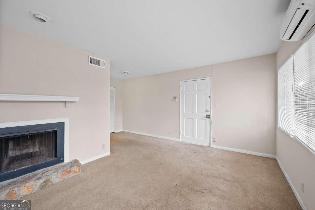 11 Peachtree Hills Avenue NE Atlanta GA 30305