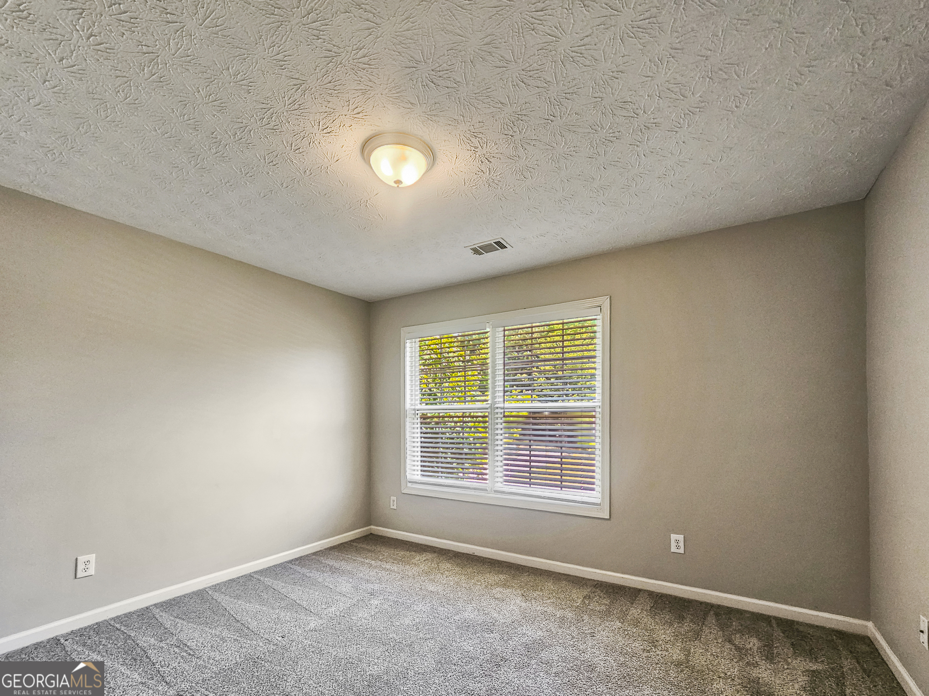 10 S Links Drive Covington GA 30014