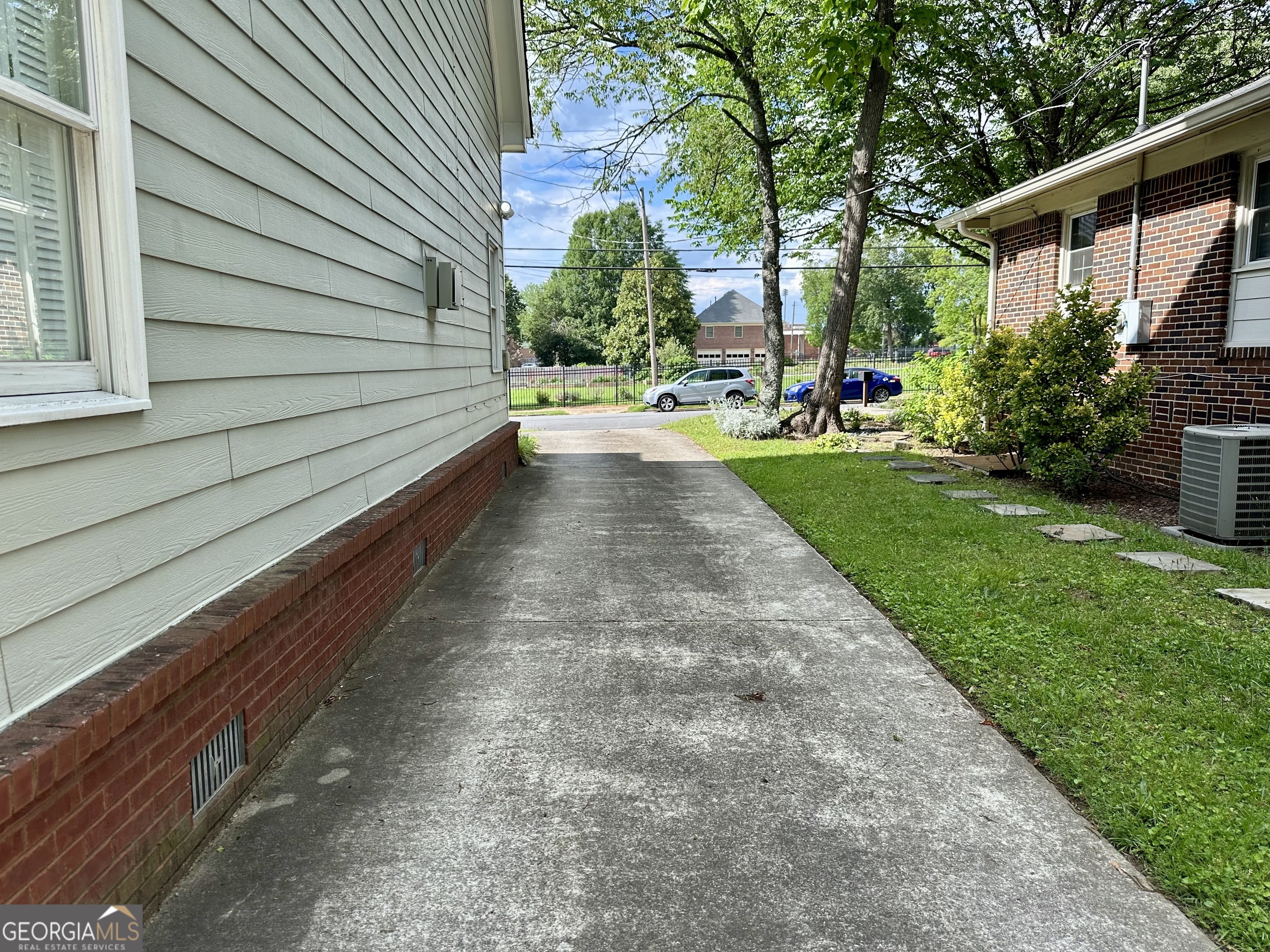 1594 Hardin Avenue College Park GA 30337