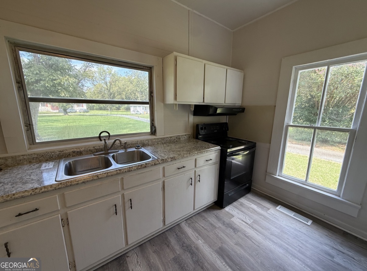 604 Shy Street Dexter GA 31019