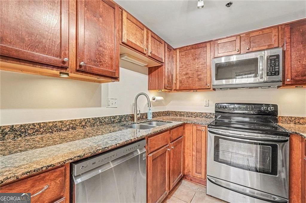 2855 Peachtree Road NE Atlanta GA 30305