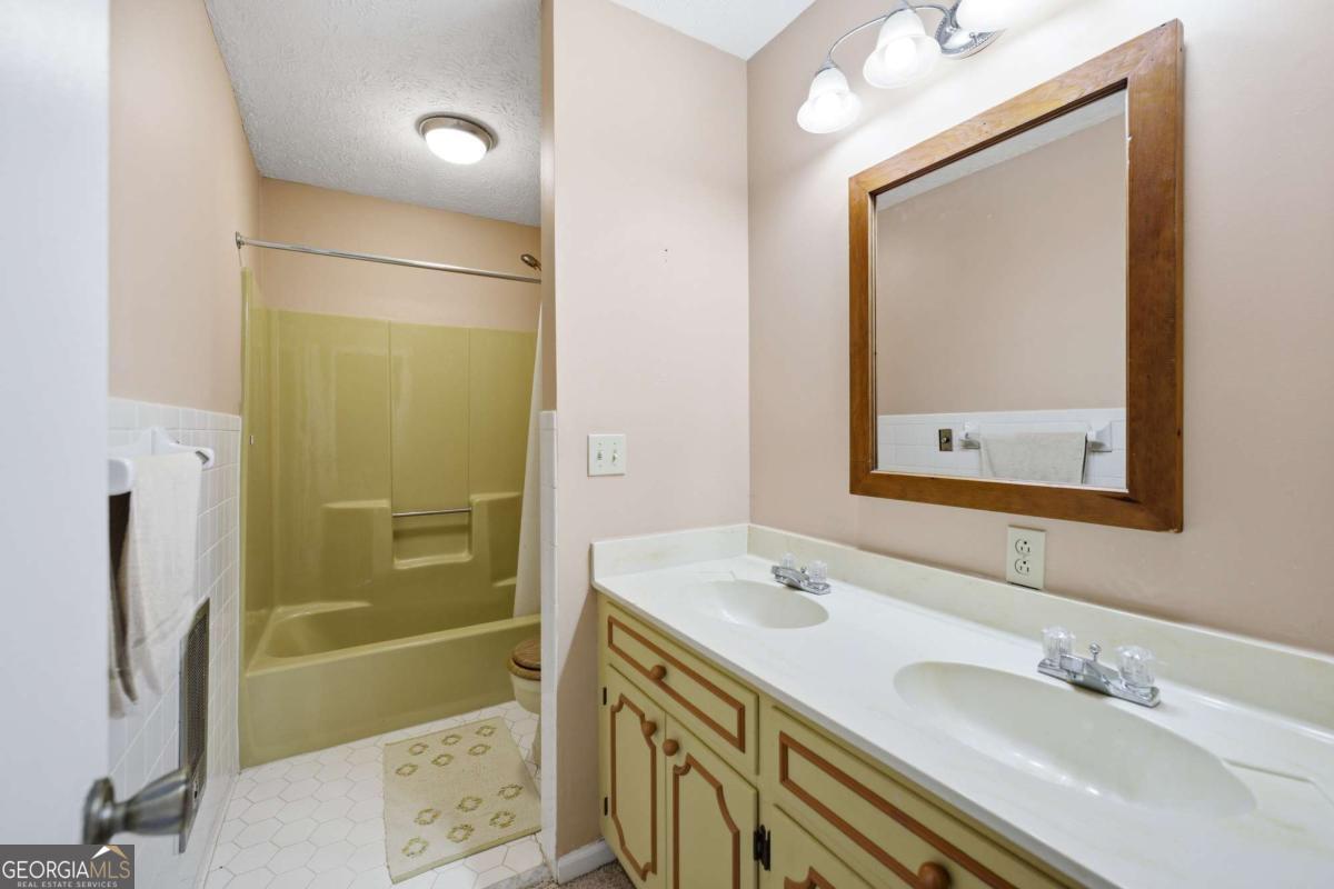 114 Cherokee Drive S Waleska GA 30183