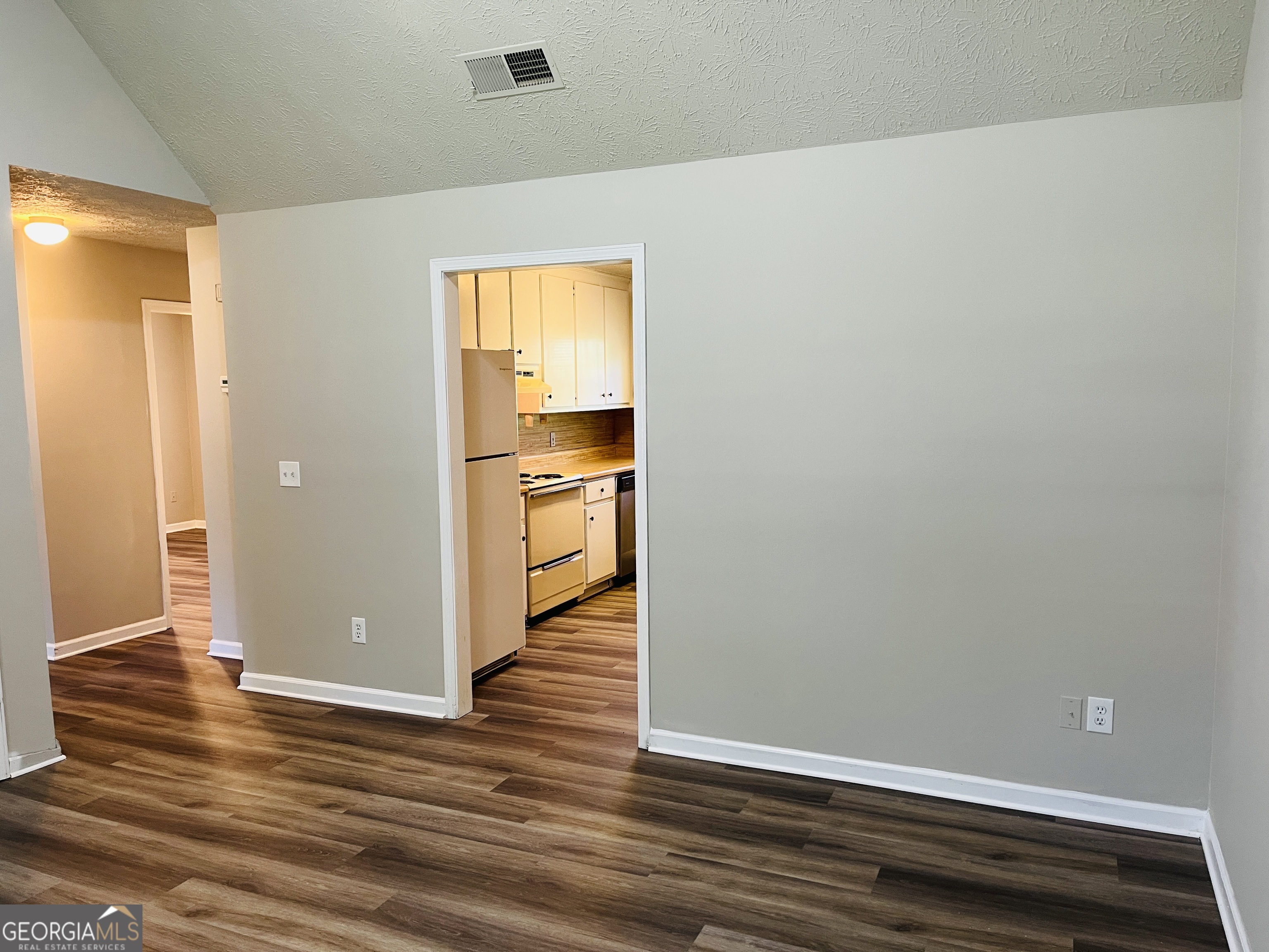 10 Fredda Lane Cartersville GA 30120