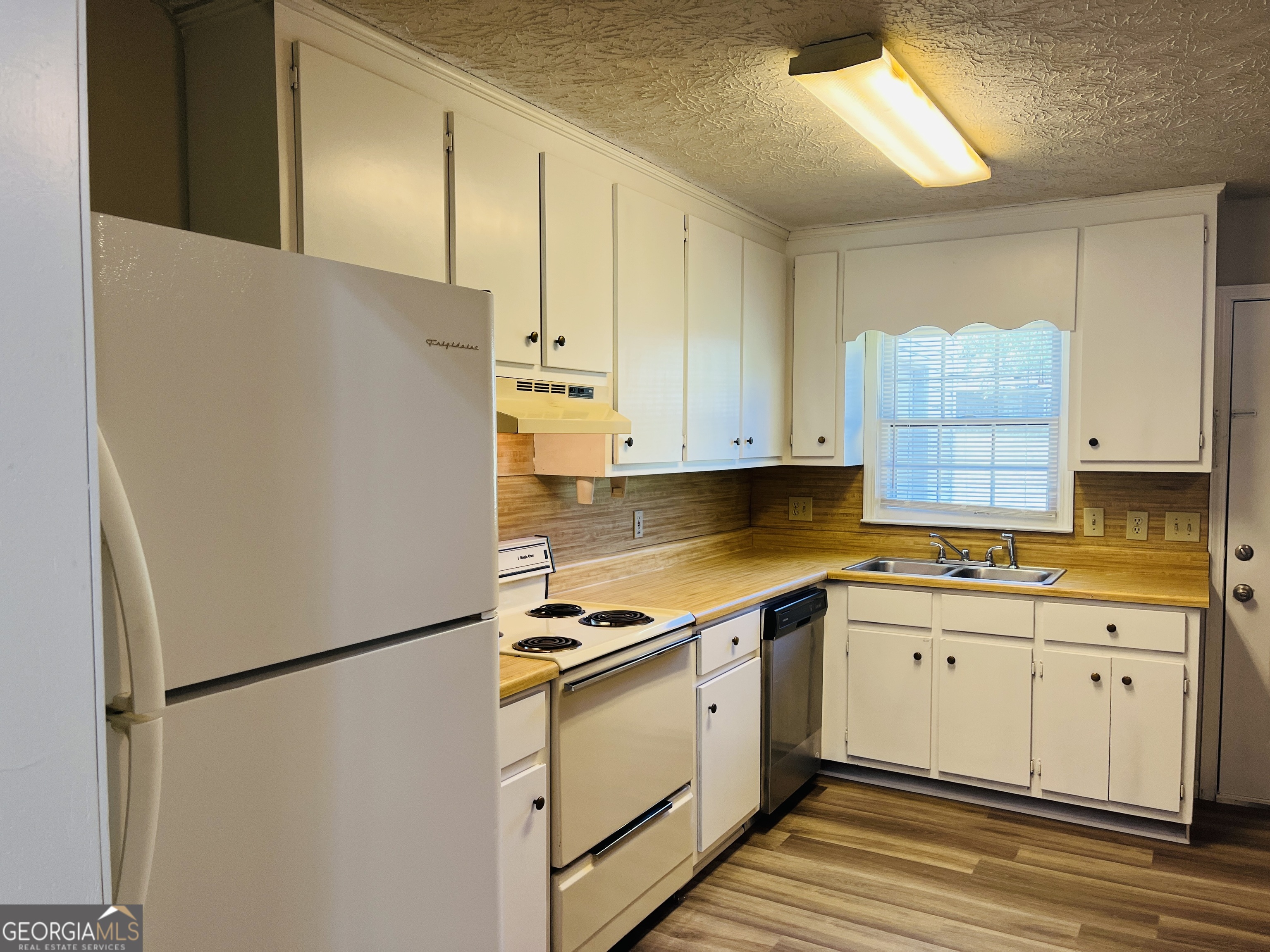 10 Fredda Lane Cartersville GA 30120