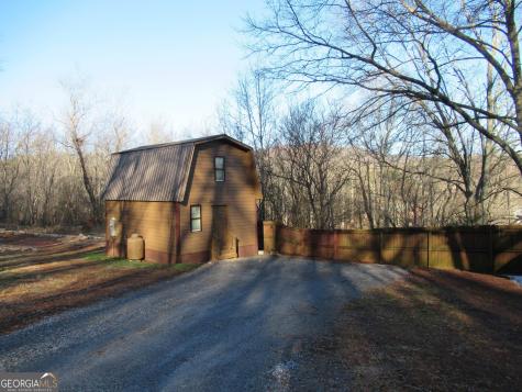88 B Stanley Nix Road Cleveland GA 30528