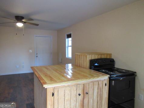 88 B Stanley Nix Road Cleveland GA 30528