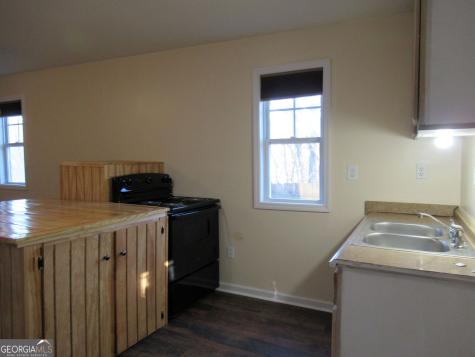 88 B Stanley Nix Road Cleveland GA 30528