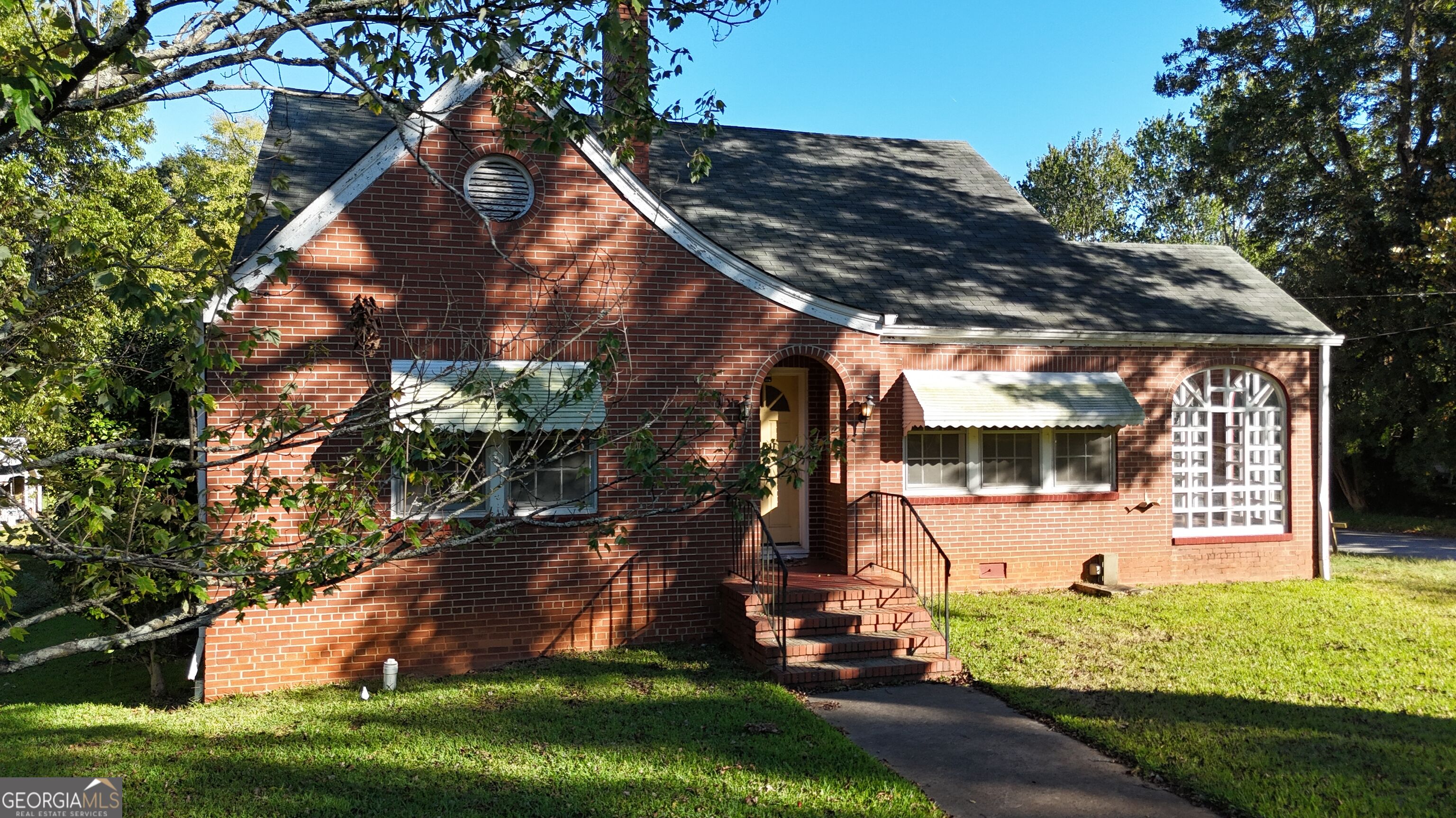 550 Greenwood Street Barnesville GA 30204